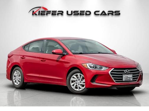 Scarlet Red Pearl 2017 Hyundai ELANTRA SE