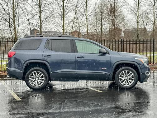 2019 GMC Acadia SLE-2