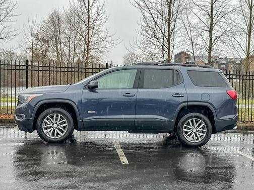 2019 GMC Acadia SLE-2
