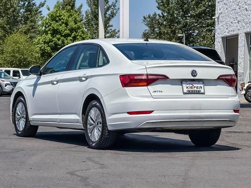 Pure White 2019 Volkswagen Jetta 1.4T S