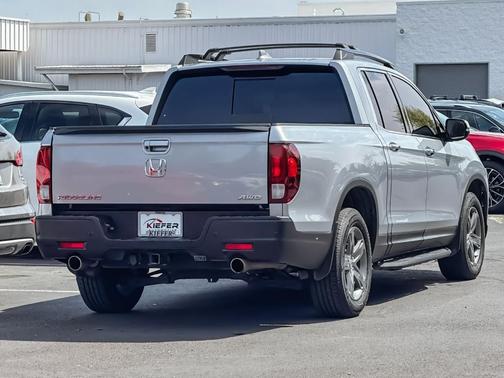 Lunar Silver Metallic 2022 Honda Ridgeline RTL-E