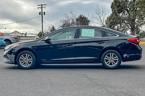 Phantom Black 2017 Hyundai SONATA Base