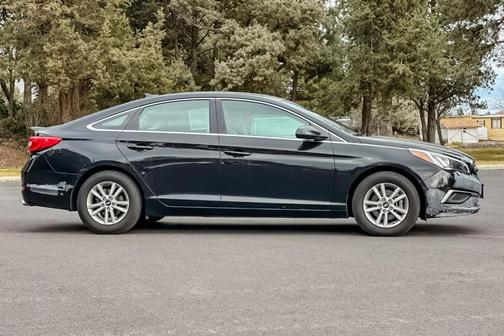Phantom Black 2017 Hyundai SONATA Base