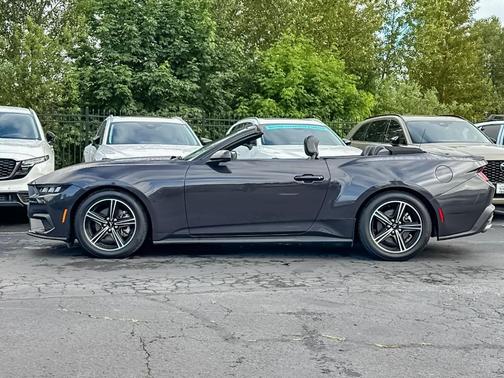 Dark Matter Gray Metallic 2024 Ford Mustang