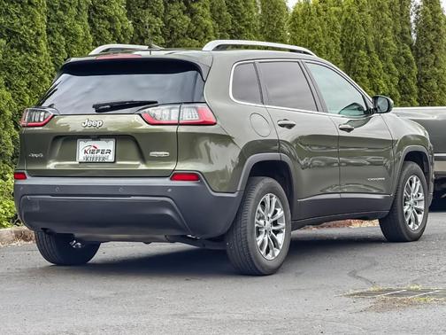 Olive Green Pearlcoat 2021 Jeep Cherokee Latitude Plus