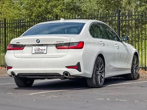 Alpine White 2021 BMW 330 i xDrive