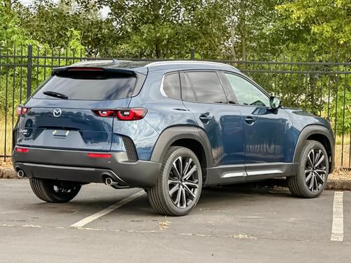 Ingot Blue Metallic 2026 Mazda CX-50 2.5 S PREMIUM