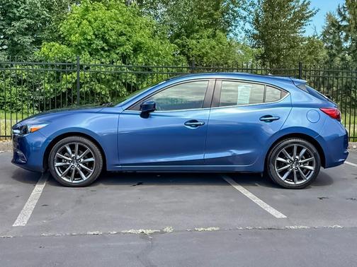 Eternal Blue Mica 2018 Mazda Mazda3 Touring