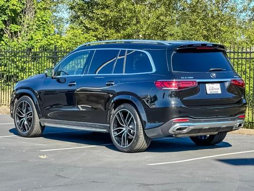 Obsidian Black Metallic 2021 Mercedes-Benz GLS 580 Base 4MATIC