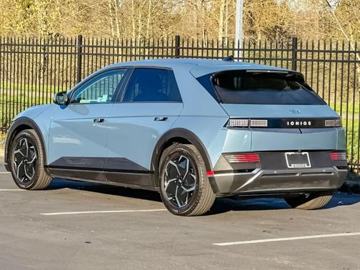 Blue 2024 Hyundai IONIQ 5 SE
