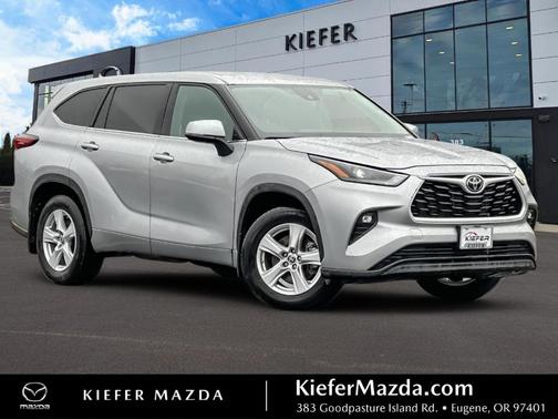2024 Toyota Highlander LE