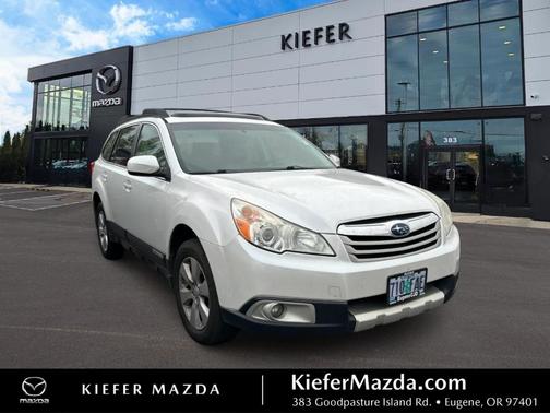 Satin White Pearl 2011 Subaru Outback 2.5i