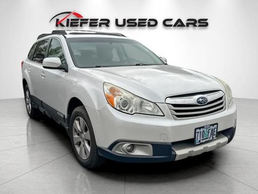 Satin White Pearl 2011 Subaru Outback 2.5i
