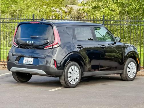 Fusion Orange 2023 Kia Soul LX