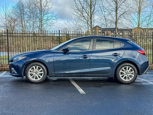 2015 Mazda Mazda3 i Touring