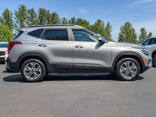 Steel Gray 2024 Kia Seltos S
