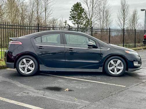 2014 Chevrolet Volt Base