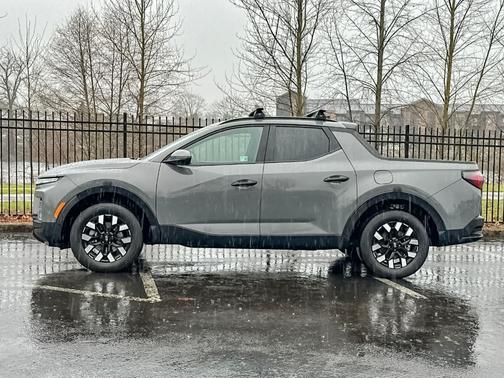 2025 Hyundai SANTA CRUZ SEL Activity