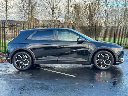 2023 Hyundai IONIQ 5 SE