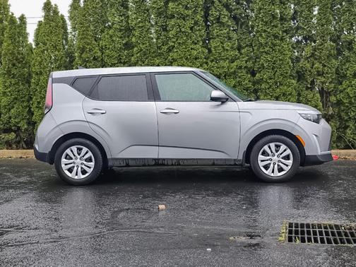 Steel Gray 2023 Kia Soul LX