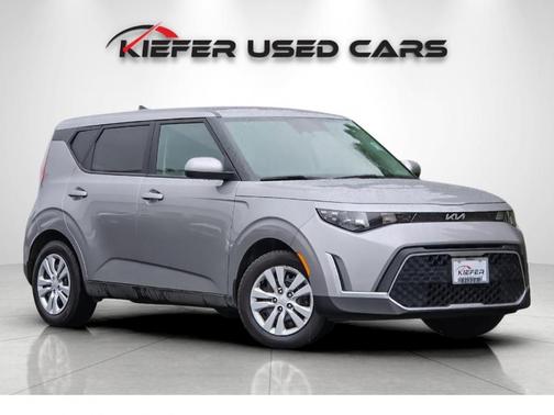 Steel Gray 2023 Kia Soul LX