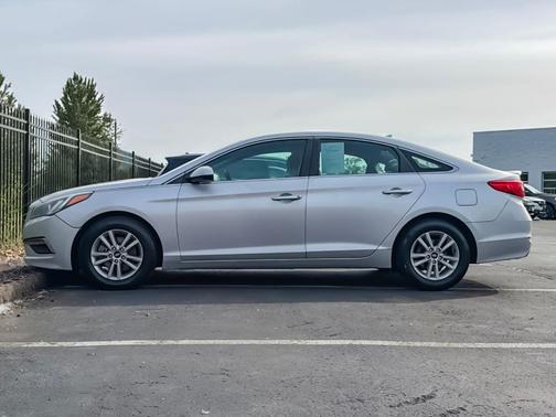 Symphony Silver 2015 Hyundai SONATA SE