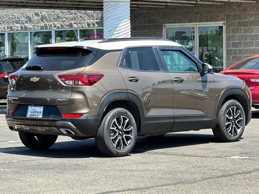 Zeus Bronze Metallic 2021 Chevrolet Trailblazer ACTIV