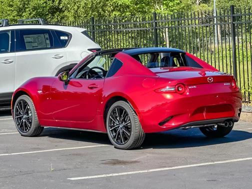 Soul Red Crystal Metallic 2026 Mazda MX-5 Miata Grand Touring