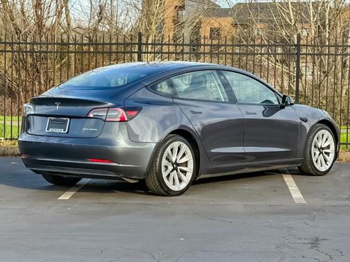 Gray 2021 Tesla Model 3 Long Range