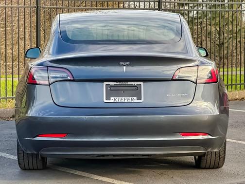 Gray 2021 Tesla Model 3 Long Range