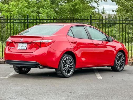 Barcelona Red Metallic 2016 Toyota Corolla S Plus