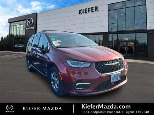 Velvet Red Pearlcoat 2023 Chrysler Pacifica Limited