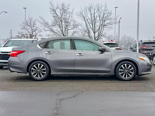 2017 Nissan Altima 2.5 SV