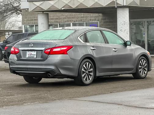 2017 Nissan Altima 2.5 SV