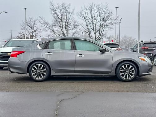 2017 Nissan Altima 2.5 SV