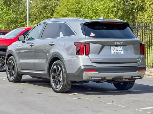 Steel Gray 2025 Kia Sorento Hybrid EX