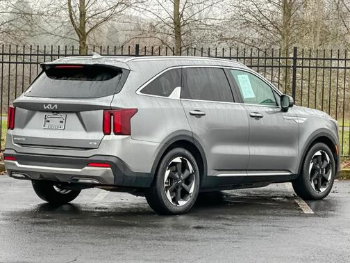 2025 Kia Sorento Hybrid EX