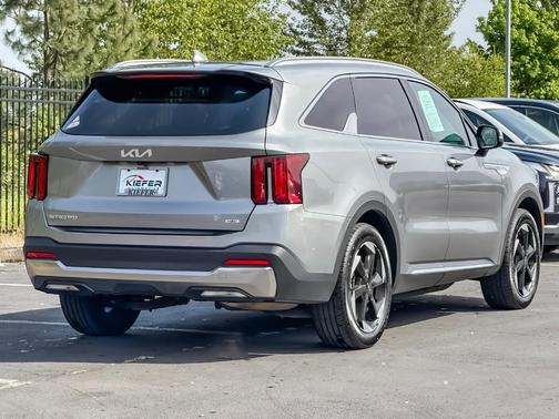 Steel Gray 2025 Kia Sorento Hybrid EX