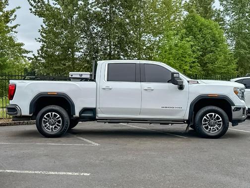 Summit White 2022 GMC Sierra 3500 SLE
