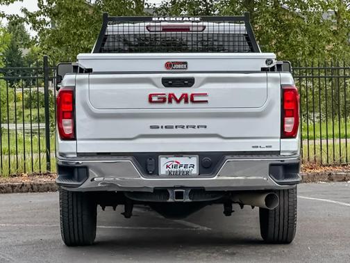 Summit White 2022 GMC Sierra 3500 SLE