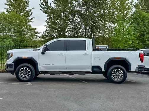 Summit White 2022 GMC Sierra 3500 SLE