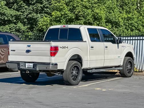 White Platinum Clearcoat Metallic 2013 Ford F-150 Lariat