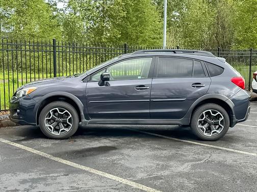 Dark Gray Metallic 2015 Subaru XV Crosstrek 2.0i Limited
