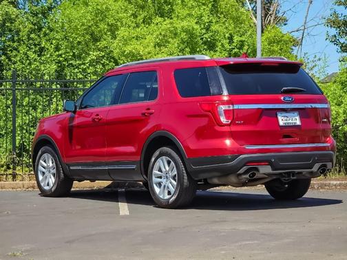 Ruby Red Metallic Tinted Clearcoat 2018 Ford Explorer XLT