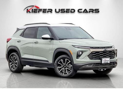Green 2025 Chevrolet Trailblazer ACTIV
