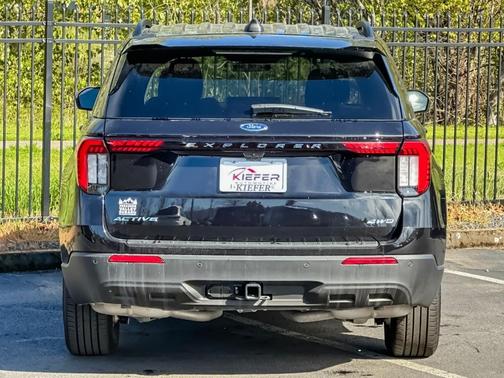 Black Metallic 2025 Ford Explorer Active