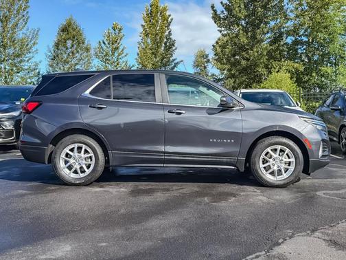 Gray 2022 Chevrolet Equinox 1LT