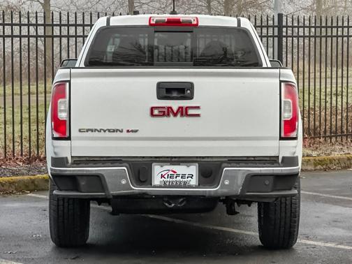 2020 GMC Canyon SLE