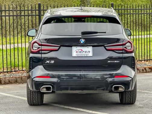 Black Sapphire Metallic 2022 BMW X3 xDrive30i