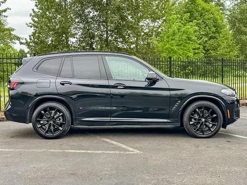 Black Sapphire Metallic 2022 BMW X3 xDrive30i